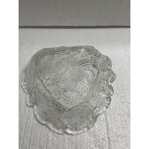 Vintage‎ Clear Glass Leaf & Berry Pattern Bowl/ Candy Dish 7" x 7-1/4" x 2" Tall
